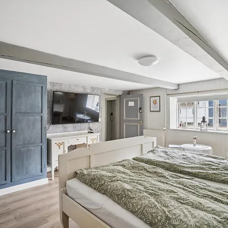 Holiday home Spacious Near For 11 Ribe