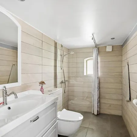 Holiday home Spacious Near For 11 Ribe